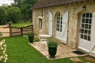 Image de Modern comfort in a 17th century farmhouse on our Arabian horse farm