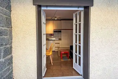 Confortable appartement pour 3 personnes avec Wifi, Tv, animaux admis et parking