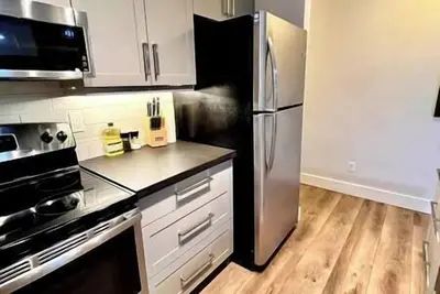 Image de 2 bedroom condo - at the Pine Lodge building