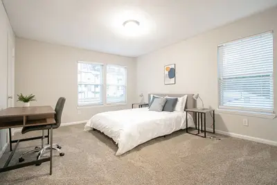 Image de Halsten at Vinings 4203 Spacious 2 Bed 1. 5 bath