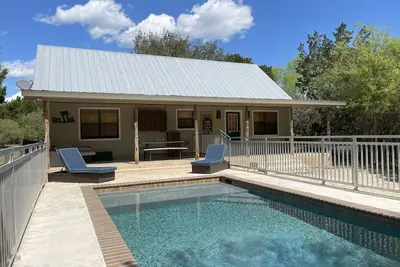 Image de Texas Kind of Way - Home with a Pool!