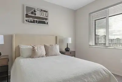 Image de Landing | Stunning 2bd, Yoga Studio, Pool