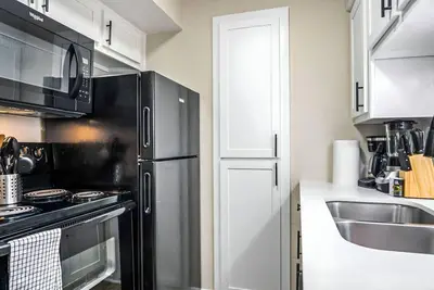 Image de Contemporary 1br 1Bath| Pool Access