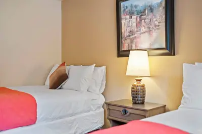 Image de Alpine Escape (Room), near lake & ski