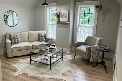 Image de Amazing New Remodeled 2-bedroom apartment in welcoming Alma with WiFi, Ac