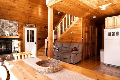 Cozy Secluded 3 Br  Log Cabin with Hot Tub and Wood Burning Fireplace!