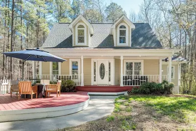 Image de Carolina Cottage - Spacious Unc Family Home