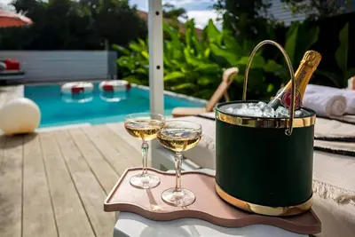 Image de Luxury Residence Heated Magnesium Pool+Parking