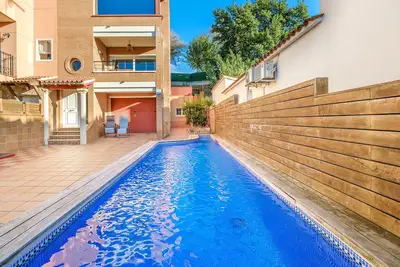Image de Belle maison Ă Malgrat de Mar avec WiFi