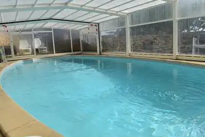 Image de Maison \"Au Bon Accueil\" avec vue sur les montagnes, piscine privée et Wi-Fi