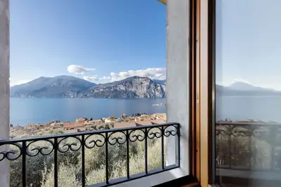Image de Maison de vacances 'Lago' avec vue sur le lac et terrasse privée