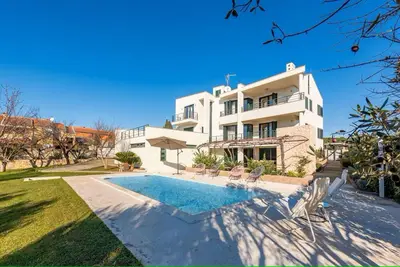 Image de Belle maison de 6 chambres à Zadar