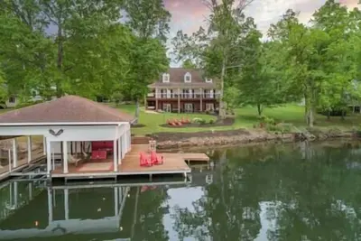 Image de Lakin' Memories, 2 Kitchens, Detached Game Rm/Gym, Lakin' Memories, 2 Kitchens, Detached Game Rm/Gym