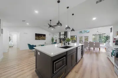 Image de Luxury in Euless - Close to Dfw Airport and Cowboy Stadium