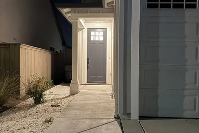 Image de Charming super clean 1-bedroom house with WiFi heat and Ac in tranquil Roseville
