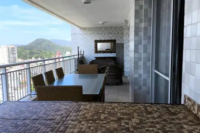 Image de Beautiful apartment in Guarujá Beach, gym, swimming pool, parking and Pet.