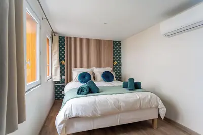 Image de Superbe, appartement à 5 minutes, de la cathédrale et des marchés de Noël