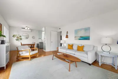Image de Seabright Breeze~ Dog-Friendly Coastal Retreat!