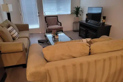 Image de Quiet Private one Bedroom One Bathroom