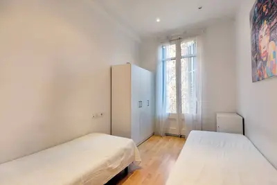Image de Centrally located and nice apartment in the center of town