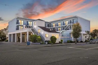 Image de Condo in Wildwood, 1. 5 blocks from the beach