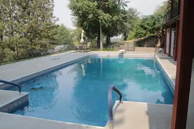 Image de Spacious 5-bedroom house in lovely Payette with WiFi, Ac, fitness room, pool.