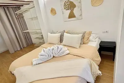 Charming rural house in the historic center of Requena, the town.