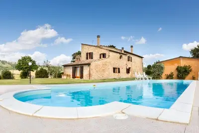 Belle maison à Gambassi Terme avec WiFi