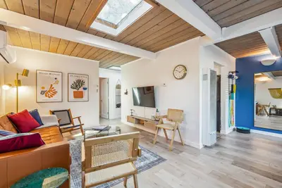 Image de Designer Home Near Stanford/Tech Hub+Ac/Gym/Office/Bbq. Two Bed/One Bath.