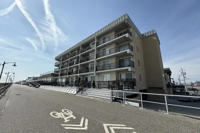 Image de Beach Front Condo with Fantastic Views