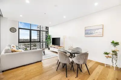 Image de Your Luxury Weekend Getaway in Wentworth Point