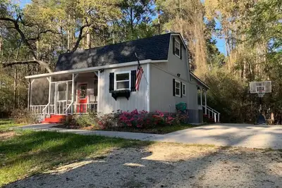 Image de Cozy Cabin 3-Bedroom, Starlink Wifi, wildlife, nearby lake!