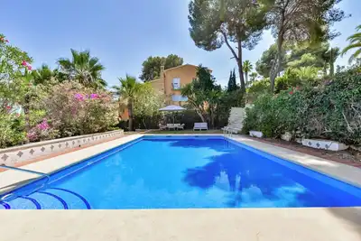 Buganvillas - By Almarina Villas