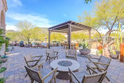 Image de Chic 3br Estate w/ Stables + Pool + Pickleball