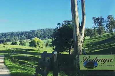 Image de 10 mins to Merimbula modern farm house, quiet, close to village and beaches