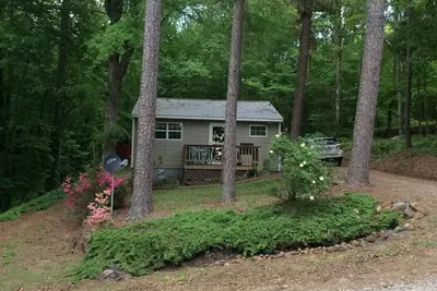 The \"Reel Deal\" at  Kerr Lake, Clarksville, Va! Private with easy lake access.
