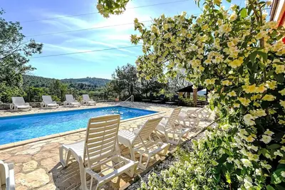 Image de Bel appartement pour 6 personnes avec climatisation, Wifi, piscine, Tv et patio