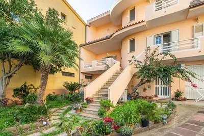 Image de Bel appartement pour 6 personnes avec climatisation, Tv, balcon, vue panoramique et parking