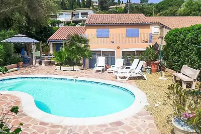 Image de Villa 5 pièces avec piscine privée près de la plage au Lavandou
