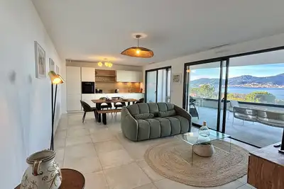 Image de Appartement moderne 3 pièces, 4 pers. , grande terrasse, plage à proximité, parking et wifi