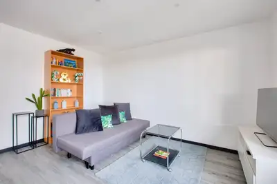 Image de Lovely 2 Br Flat with balcony near the city centre