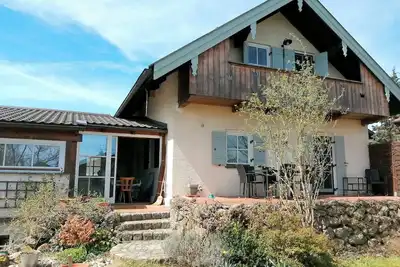 Image de ChiemseeZeit - cozy vacation home on Lake Chiemsee with fireplace & sauna