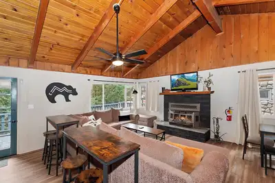 Image de Encino Pine Cabin Moonridge