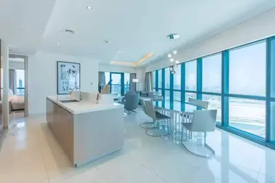 Image de 3 bedroom with maids Room