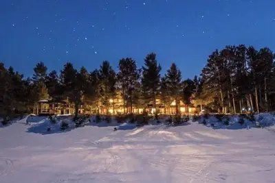 Image de Private Lake Superior Resort Near Munising & Marquette, Sleeps 34, Sauna, Cinema