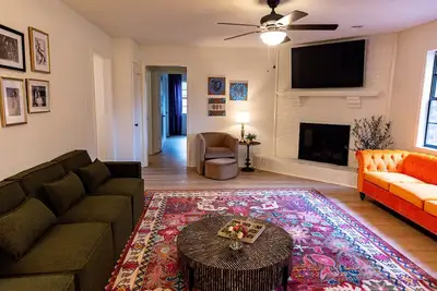 Image de Great for families/groups, New listing, Spacious 6-bedrooms in Southaven