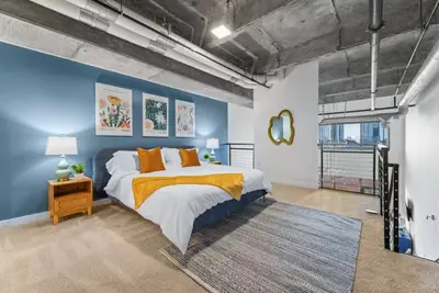 Image de Central & Stylish Loft - 2Bed/2Bath - Atlantic Station 2nd Floor - near Ga Tech