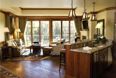 Image de Ritz Carlton Vail 3 Bedroom, 3. 5 Bath. Winter 2025 3/29 - 4/5. Sleeps 8