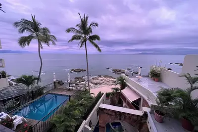 Image de Vida Alta at Casa Tres Vidas - Beachfront Penthouse Villa - Rooftop Pool
