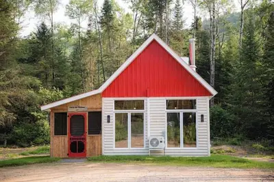 Image de La Cabane du PĂŞcheur. Au bord de l'eau